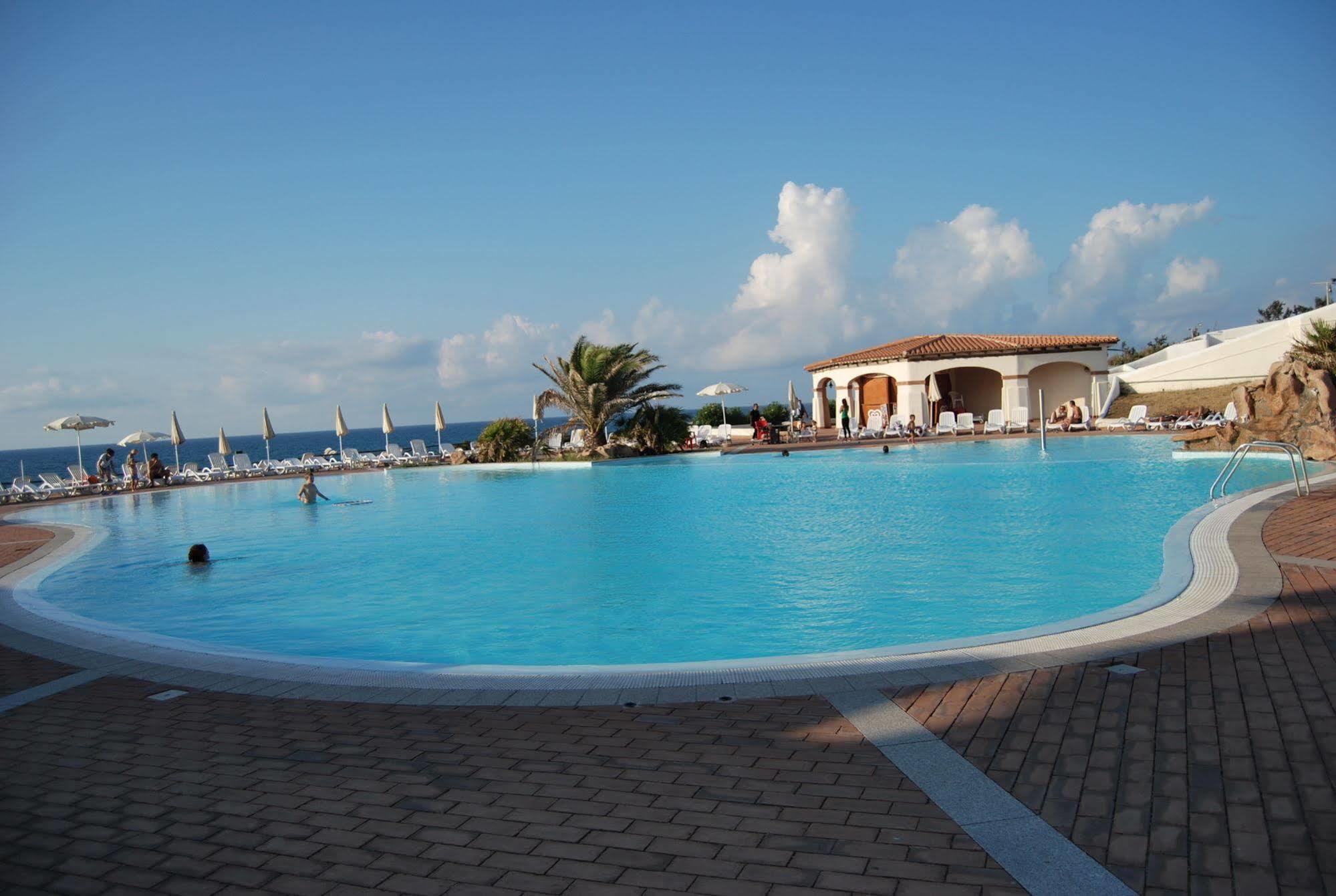La Plage Noire Resort Marina di Sorso Exterior photo